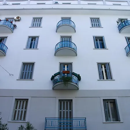 Apartment Putignani 210