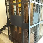 Apartman Putignani 210 *